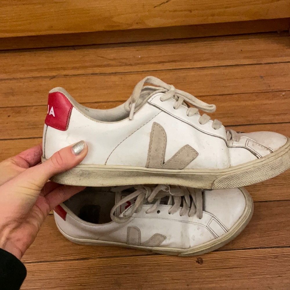 Well-loved Vejas
